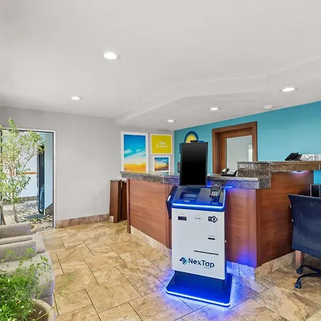 Days Inn By Wyndham Ames-2