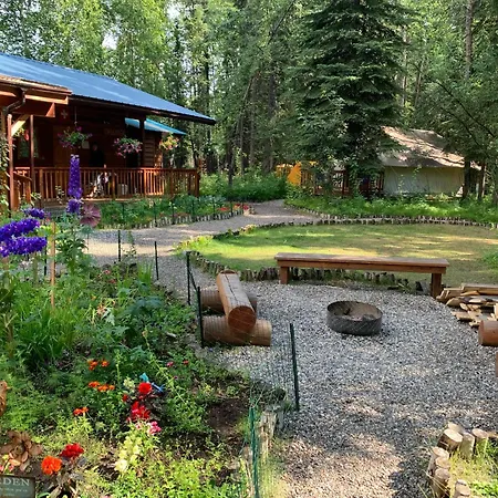 Sven'S Basecamp Hostel-2