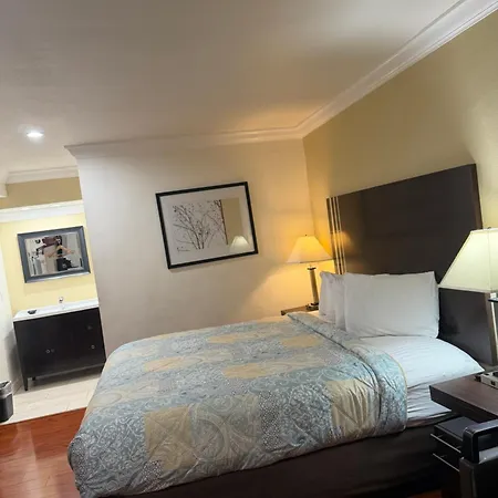Lombard Plaza Motel-3