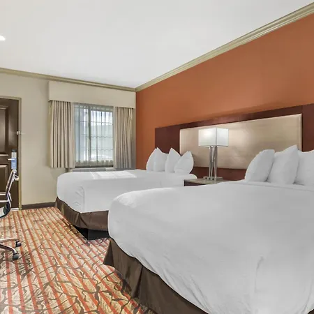 Best Western Plus Brookside Inn-3