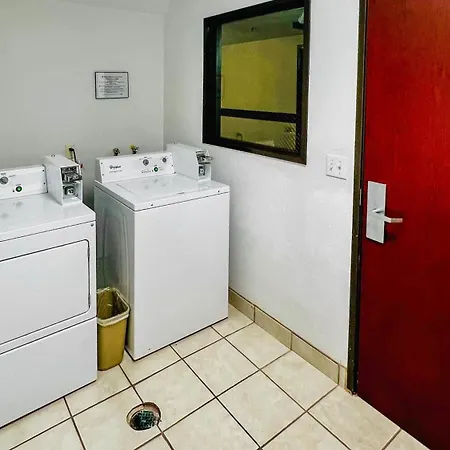Studio 6 Suites Portland Or I-5 Ohsu-3