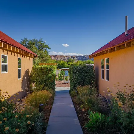 Willow Street Cottages-3