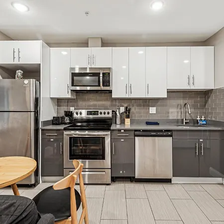 Stay At Luna On Callowhill-2