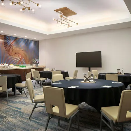 Renaissance Dallas Hotel-2