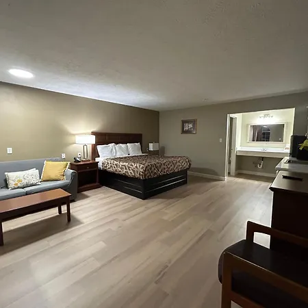 Americana Inn-2