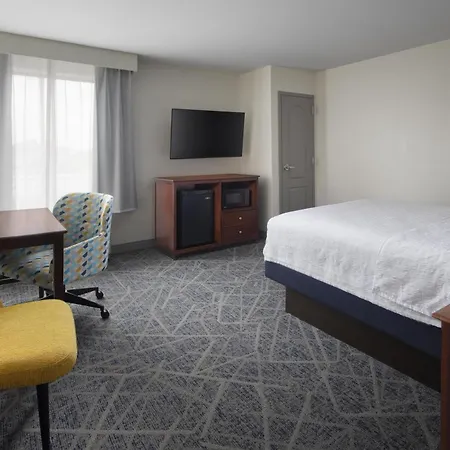 Hampton Inn Magnolia-3
