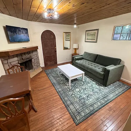 Emerald Bay Lodge-3
