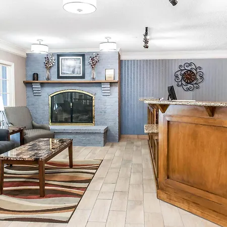 Quality Inn Findlay-3
