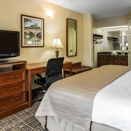 Quality Inn Bessemer I-20 Exit 108-2