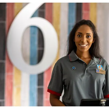 Motel 6-Anaheim, Ca - Maingate-3