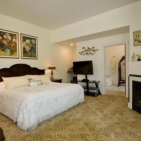 Cloran Mansion Bed & Breakfast-2