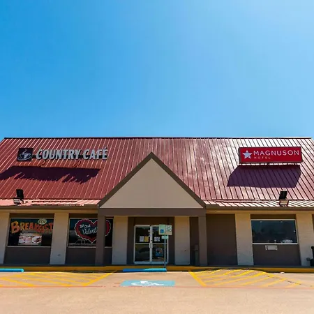 Magnuson Extended Stay And Suites Airport Hotel-3