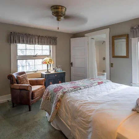Snug Cottage-3