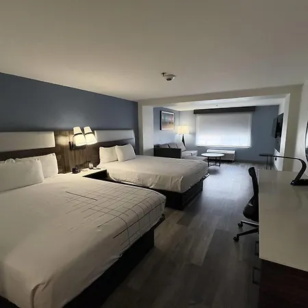 La Quinta By Wyndham Dodge City-3