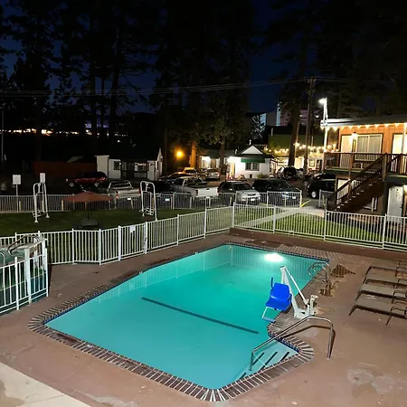 Cedar Inn & Suites-3