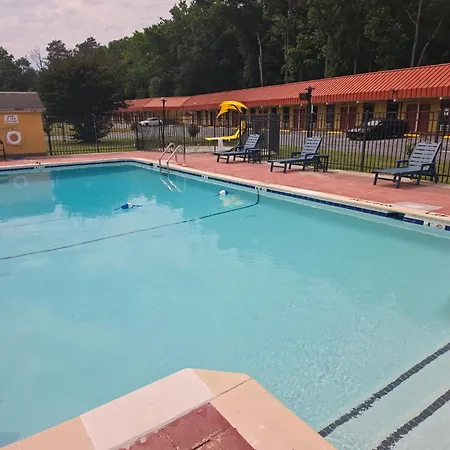Econo Lodge Pocomoke City Hwy 13-2