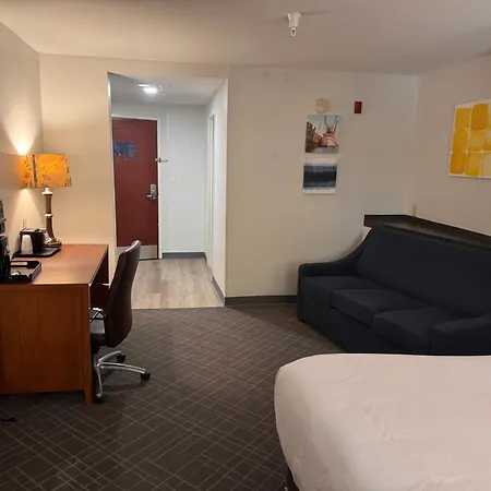 Comfort Suites Near Mcas Beaufort-2