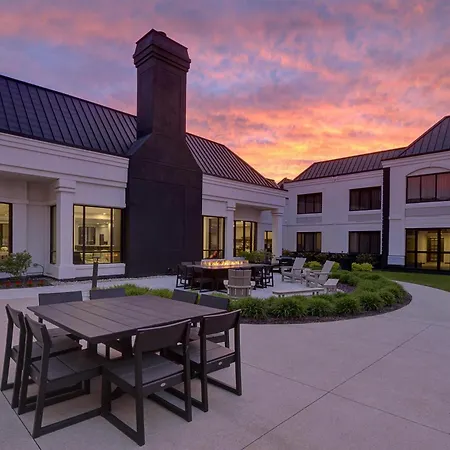 Doubletree By Hilton Hotel Detroit Novi-3