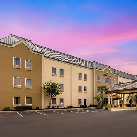 Comfort Suites At The University-3