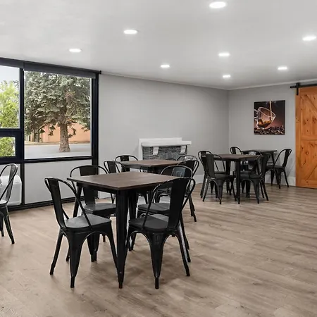 Baymont By Wyndham Great Falls City Center-2