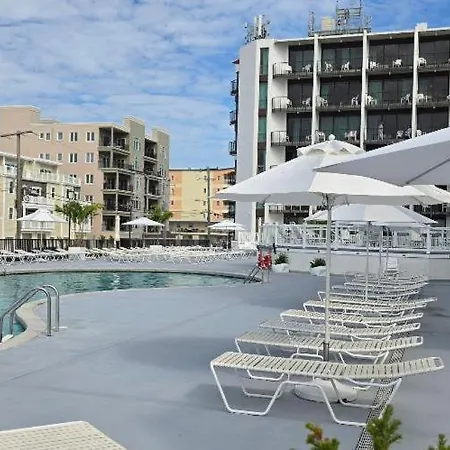 Bal Harbour Hotels-3