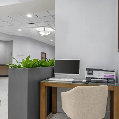 Best Western Plus Downtown Tacoma-3