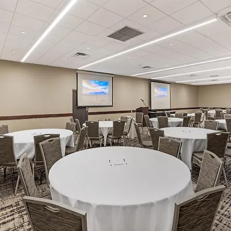 Best Western Plus Grantree Inn-2