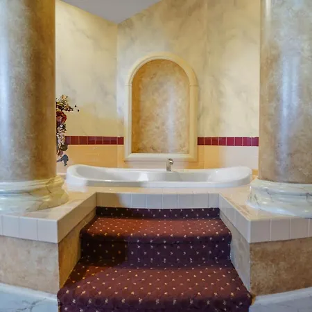Chateau Avalon Hotel & Spa-3