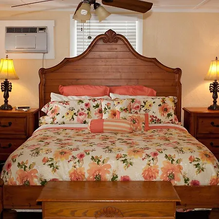 Seaport Inn-2