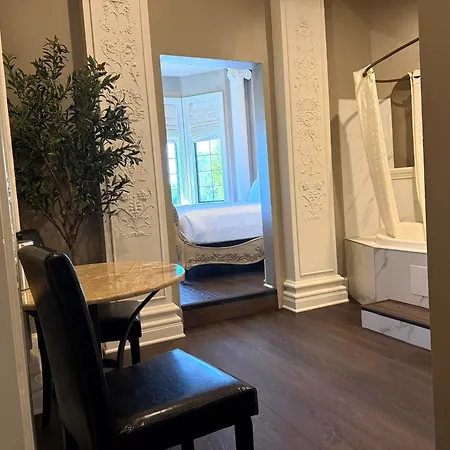 Chateau Avalon Hotel & Spa-2