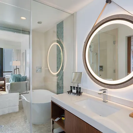 Hyatt Centric Waikiki Beach-2