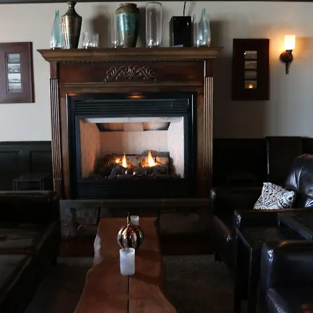 Union Bluff Hotel & Meeting House-2