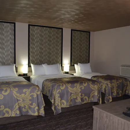 Aarya Hotel By Niagara Fashion Outlets-2