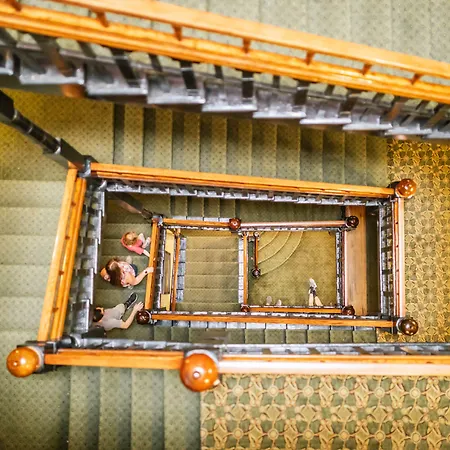 1886 Crescent Hotel And Spa-2