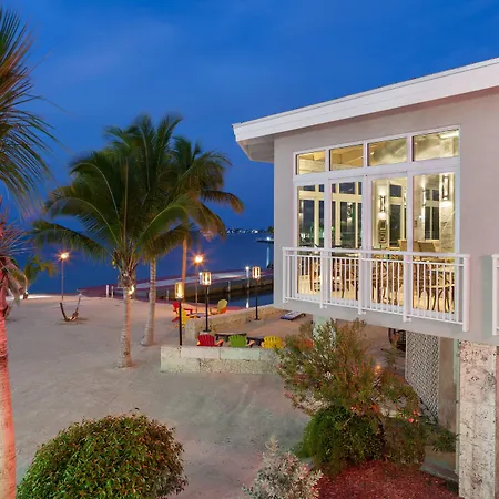 Reefhouse Resort And Marina-2