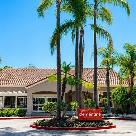 Clementine Hotel & Suites Anaheim-2