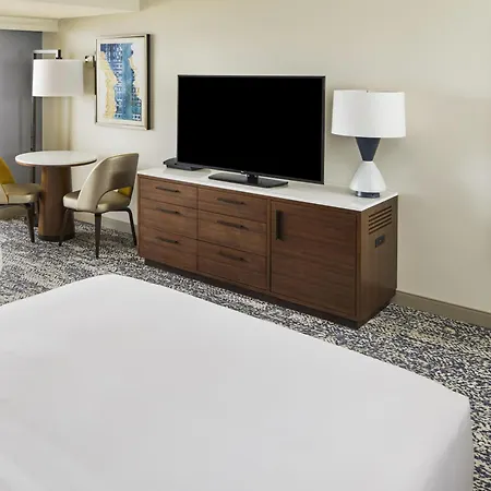 Hilton Hawaiian Village Waikiki Beach Resort-2