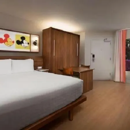 Disney'S Pop Century Resort-3