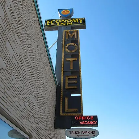 Economy Inn Ontario-2