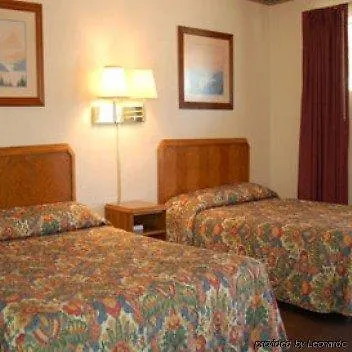 Budget Host Inn-3