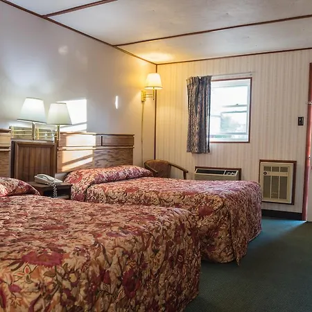 Dutch Treat Motel-2
