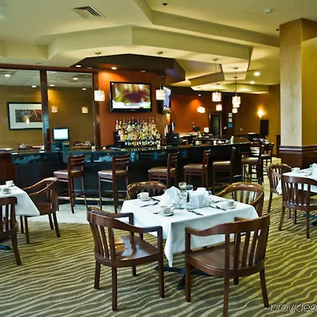 Ramada By Wyndham Southfield-2