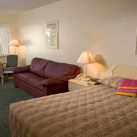 Cypress Cove Nudist Resort-3