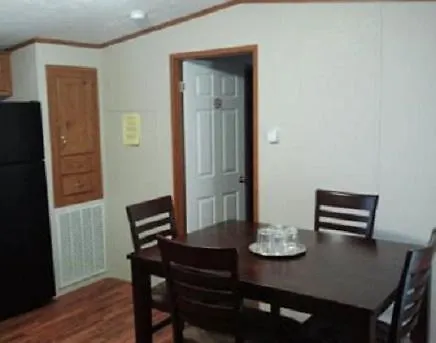 Oasis Lodge - Carrizo Springs-2