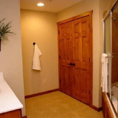 Capital Resorts Crowne View Heights-2