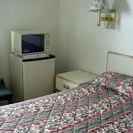 Double A Motel-2