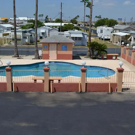 Deluxe Inn And Suites Weslaco-2