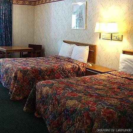 Relax Inn - Charlotte-2