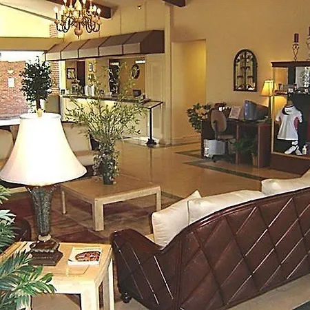 Quality Inn And Suites Golf Resort-2