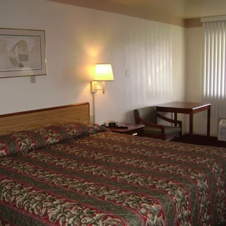 Tiffin Motel-3